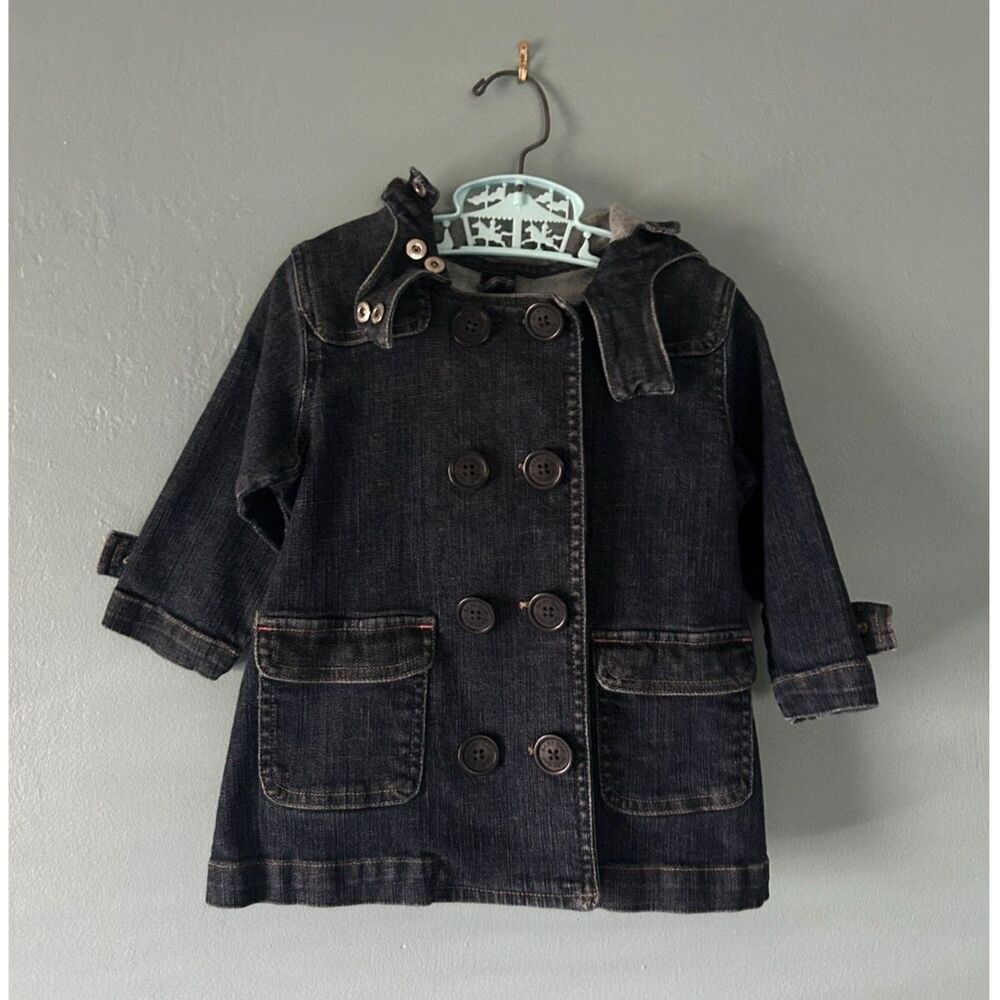 Baby Gap blue hooded jean jacket with snap closures size 18-24 months